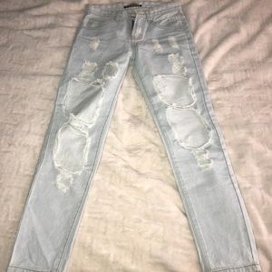 Light washed ripped jeans